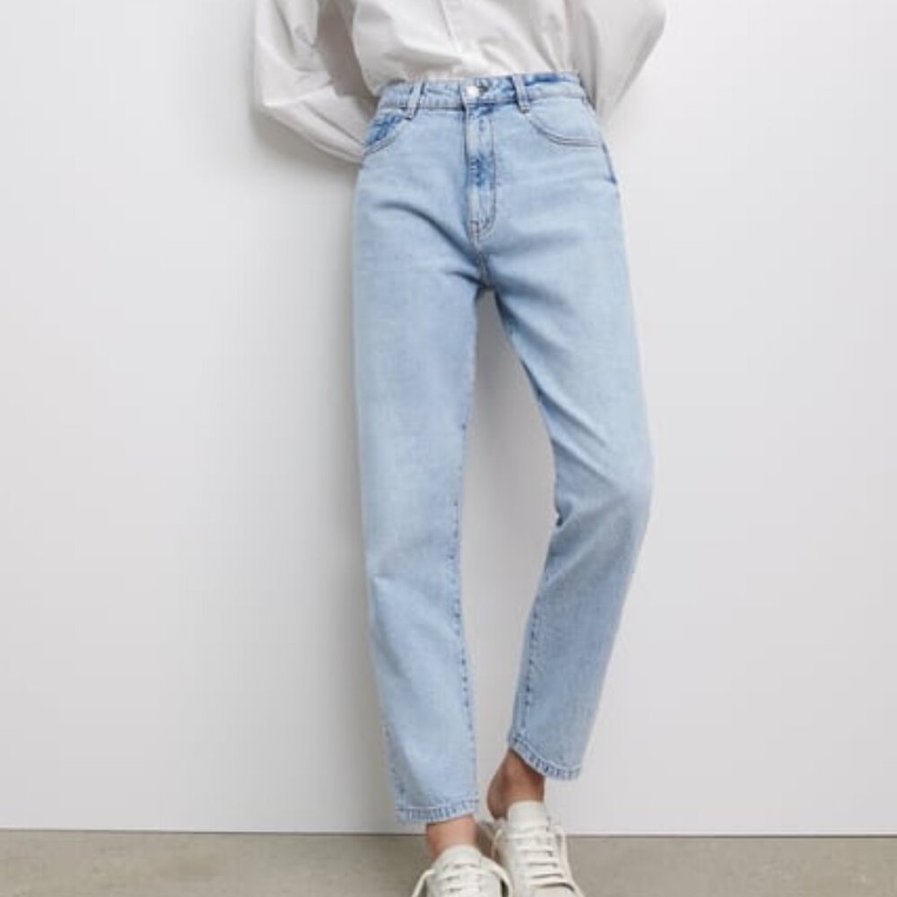 Zara Mom Fit Jeans